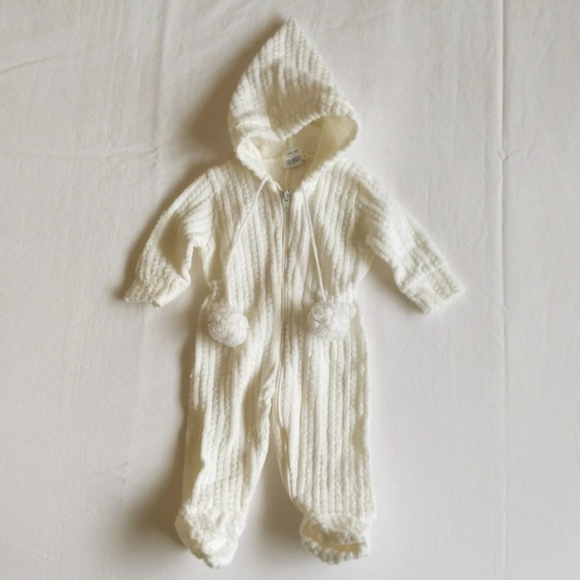 vintage tiny tots knitting mills white knit jumpsuit with hood newborn baby - Picture 1 of 9